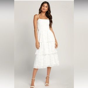 Lulu’s Grace and Beauty White Burnout Floral Print Tiered Dress Size Small